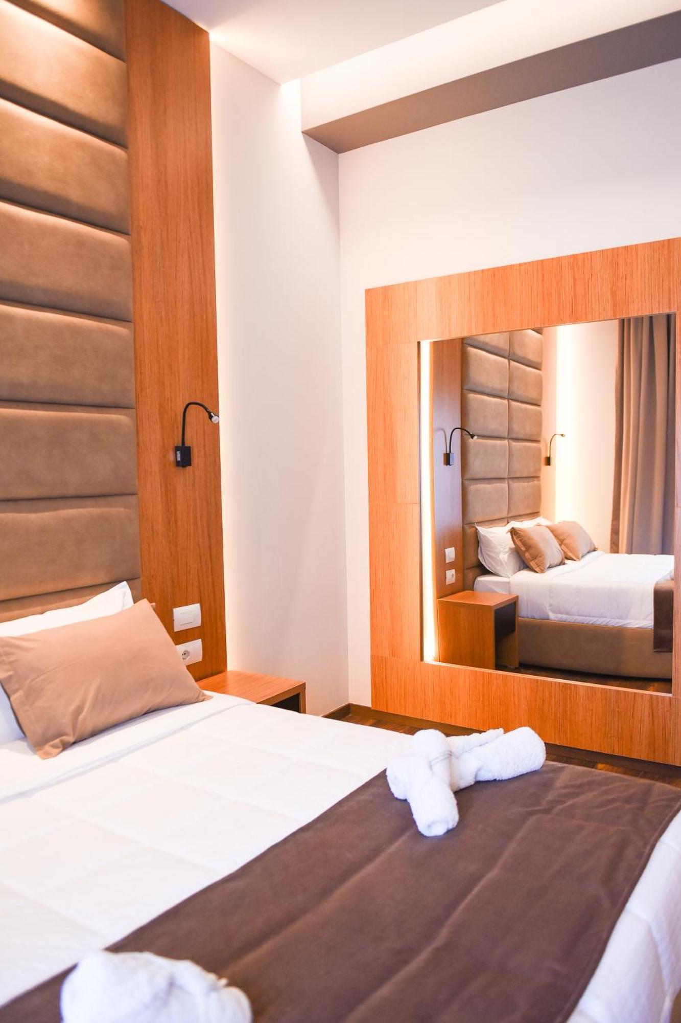 Olivia'S Hill Resort Kryemëdhej Bagian luar foto