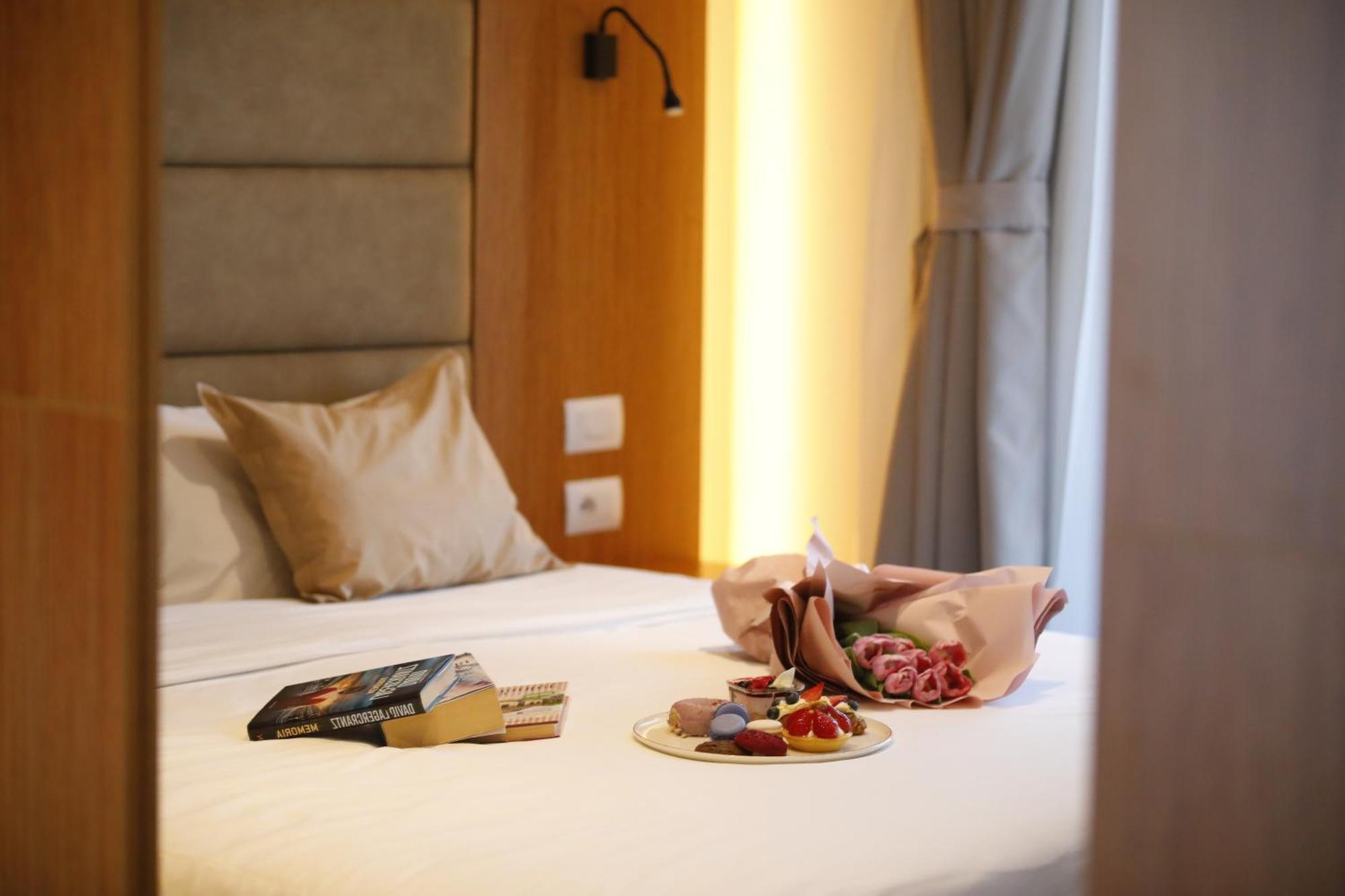 Olivia'S Hill Resort Kryemëdhej Bagian luar foto